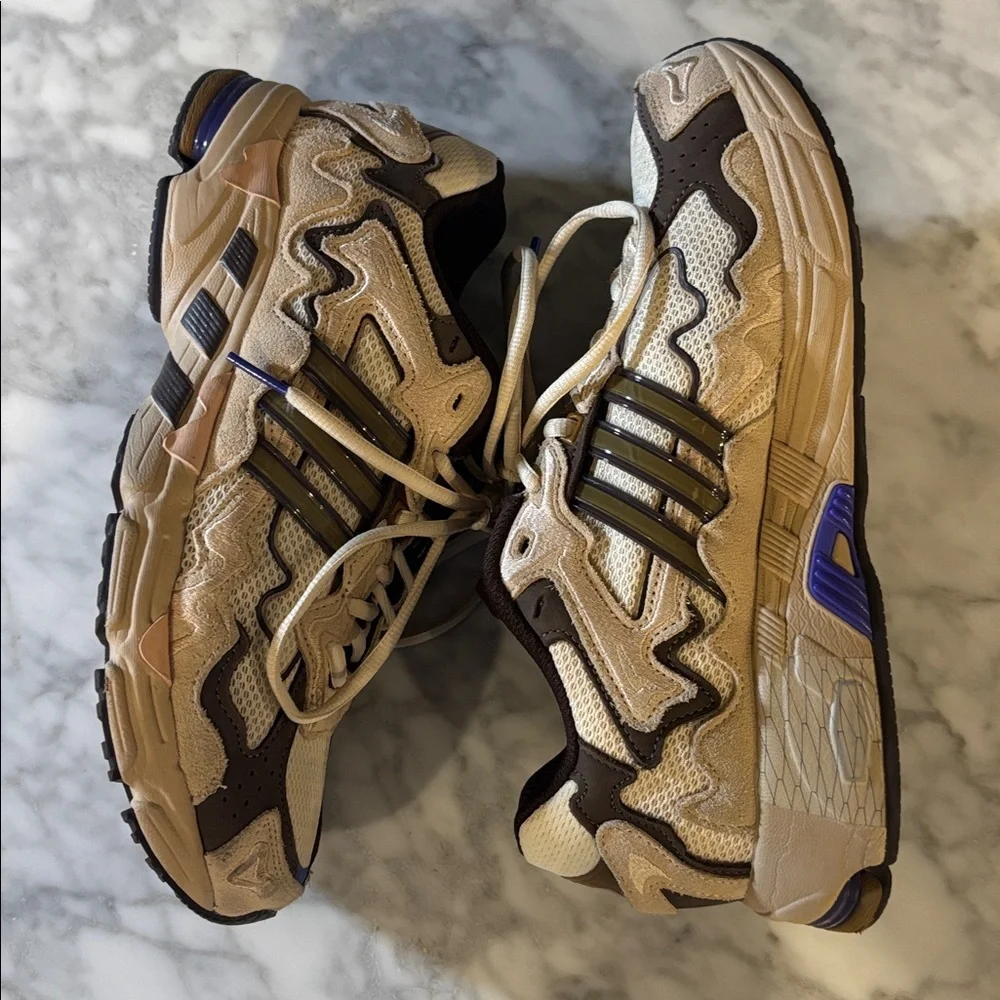 Adidas Bad Bunny Response, 9 men’s